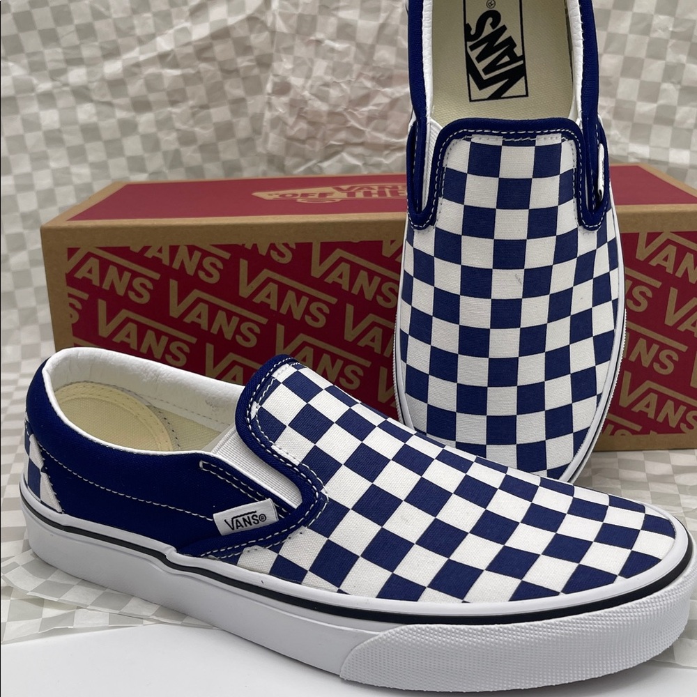 Vans WMNS Classic Slip-On
Color Theory Checkerboard
VN000BVZBYM Sneakers Beacon - Picture 14 of 16
